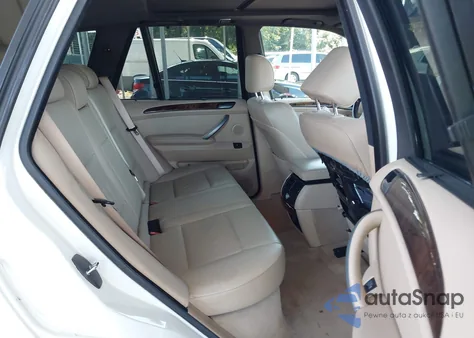 2005 BMW X5 4.4I z USA, uszkodzony, nr VIN 5UXFB53545LV17489